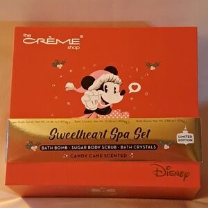 The Crème Shop x Disney Minnie Mouse Sweetheart Spa Set - Limited Edition NIB